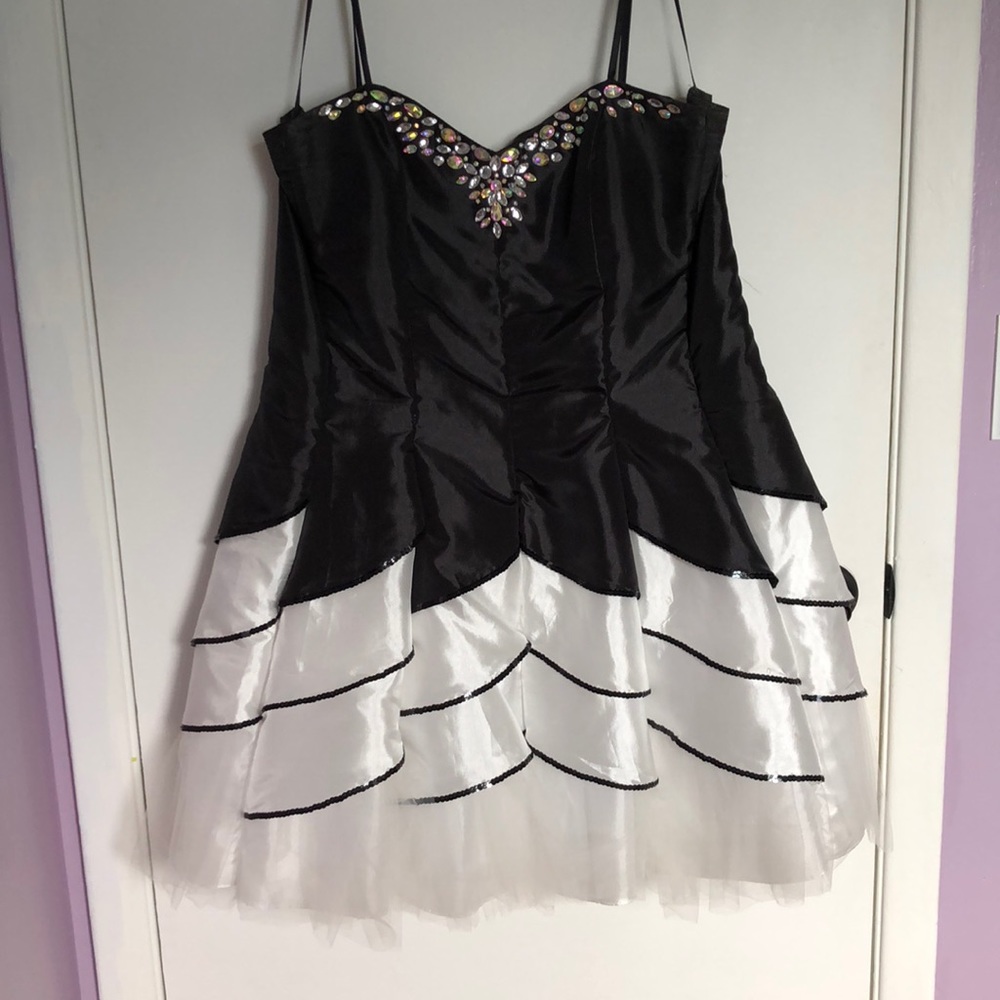 🎉 Strapless Fancy Dress! 🎉